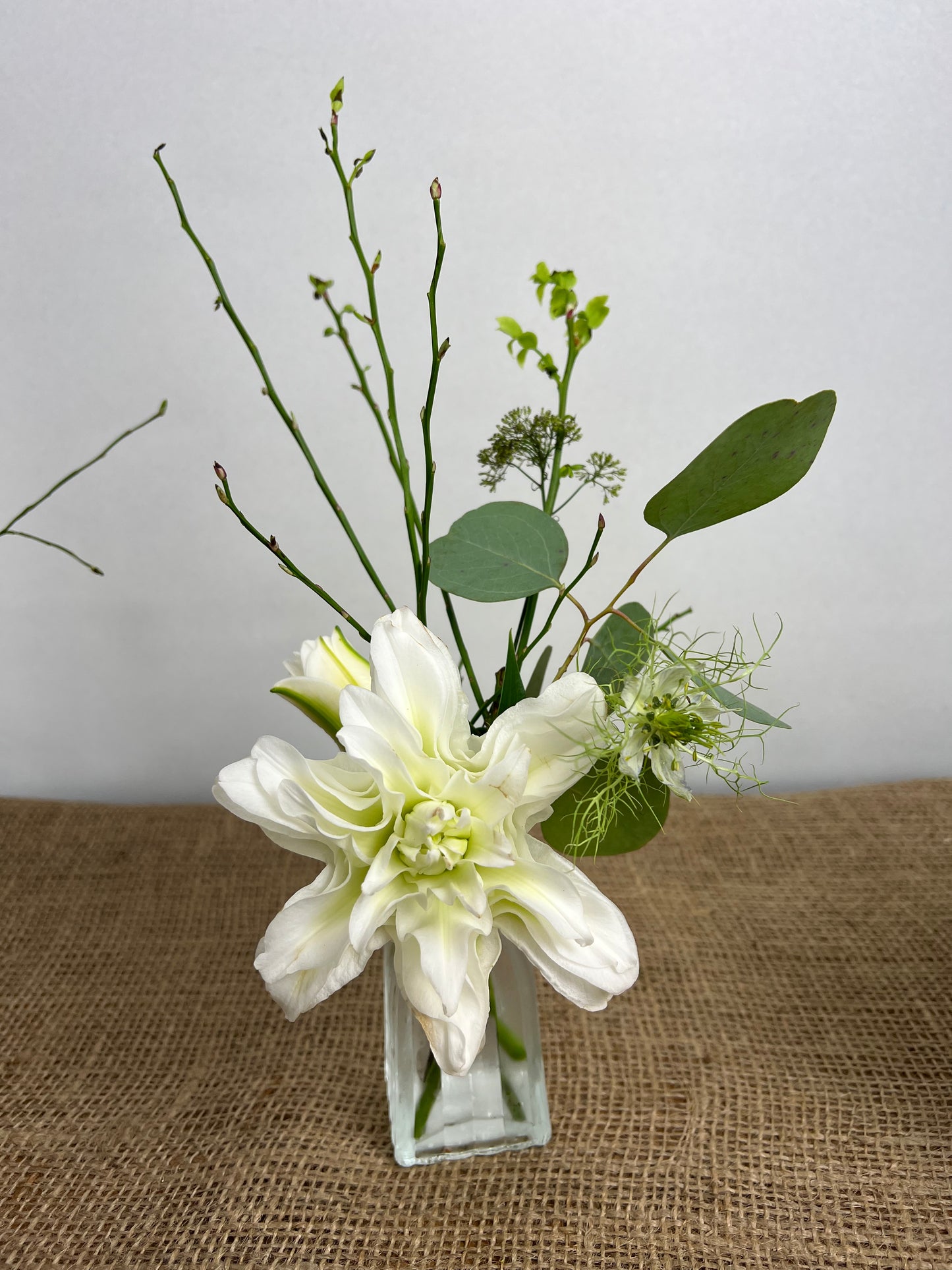 Small buds vase arrangement (Set of 4)