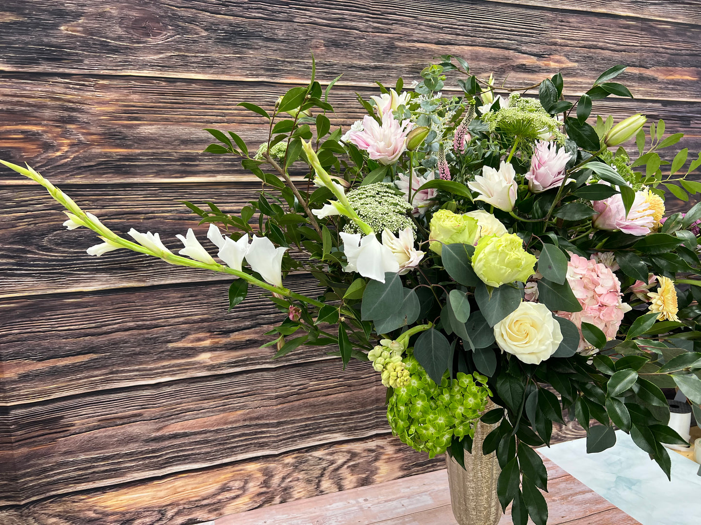 Grand installation arrangement