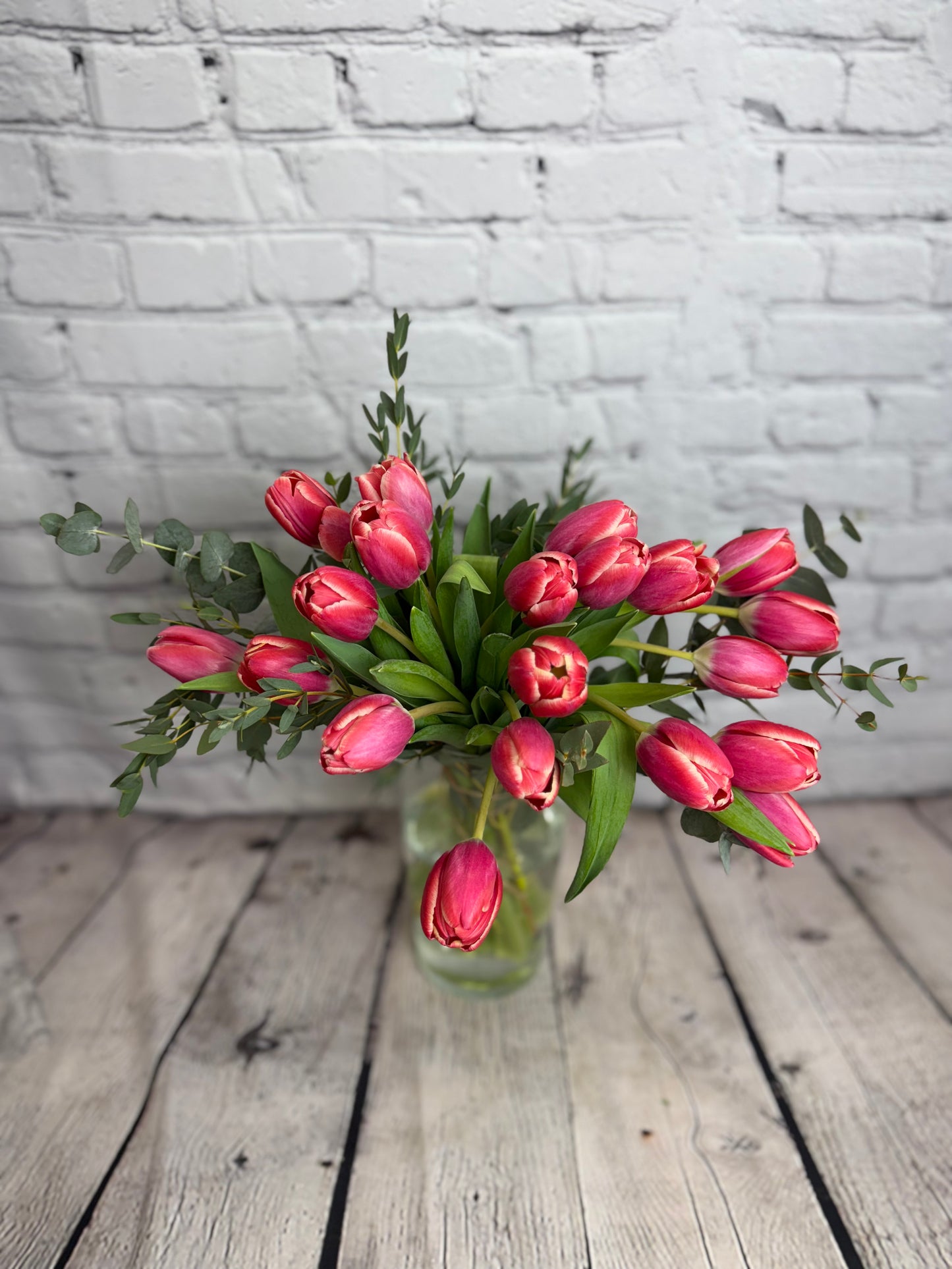 Tulip Hand-tied bouquet