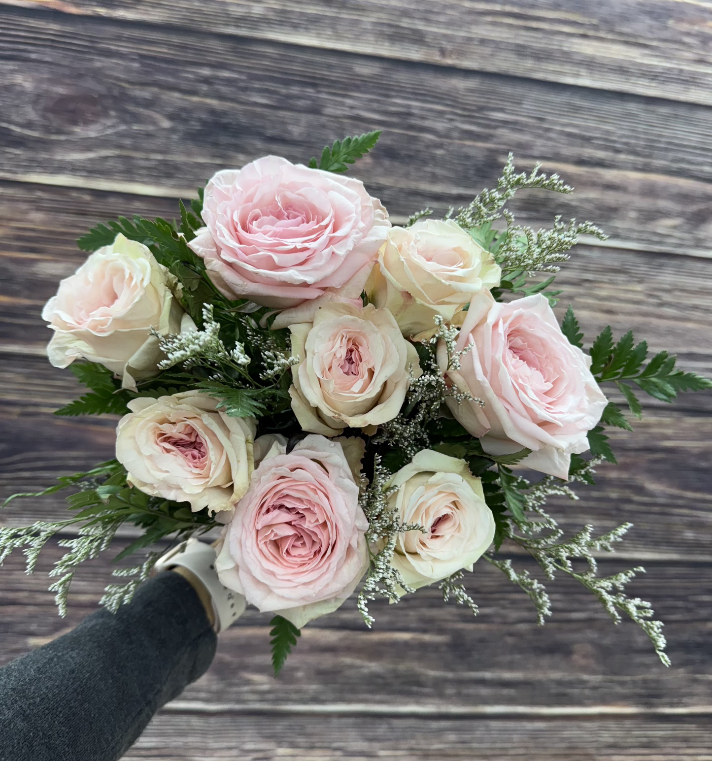 Garden Rose Hand-tied bouquet